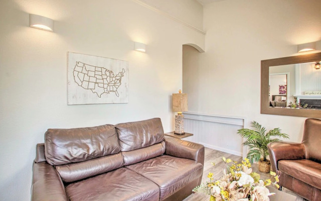 Nine Mile Falls Hideaway: Scenic Retreat on River