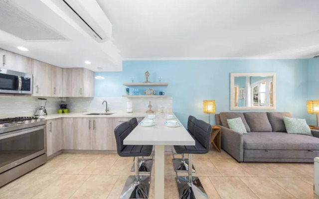 Charming Condo in Prime Location Wacamaya Condos