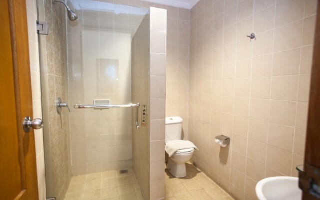 RedDoorz Premium @ Raya Nginden