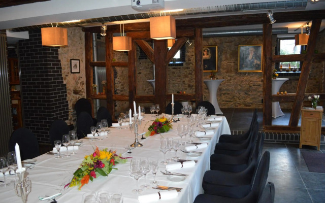 Hotel und Weinhaus Zum Krug