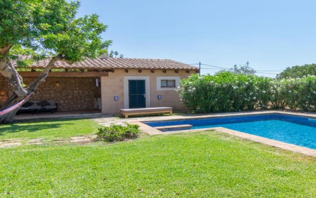 Preciosa casa con piscina a 1 Km de Santa Maria del cami