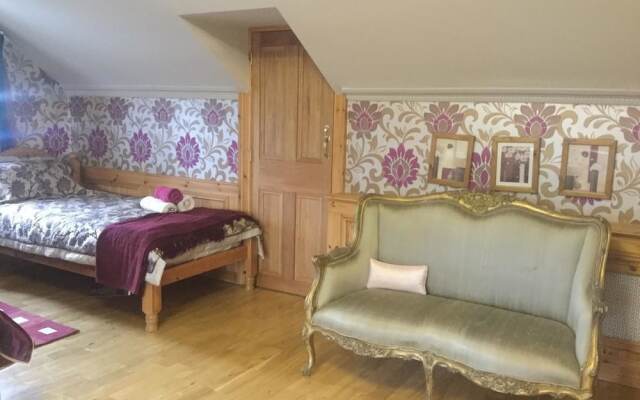 Dulrush Fishing Lodge and Guesthouse