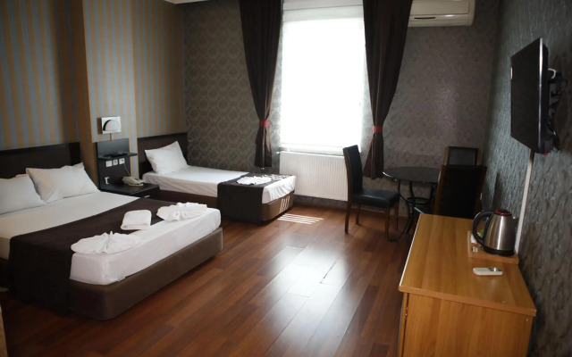 Silivri Safir Hotel & Resort Beach And Restaurant