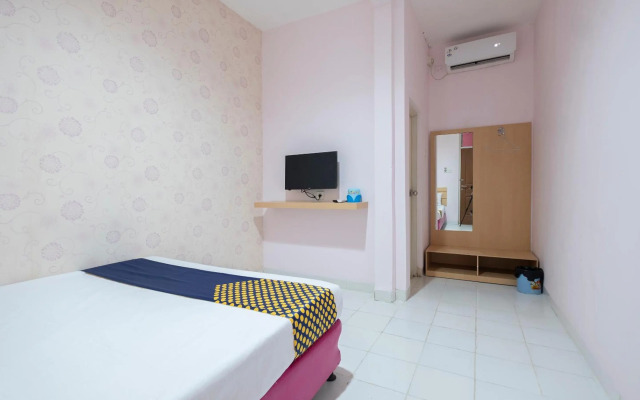 SPOT ON 2214 Wisma Jampea