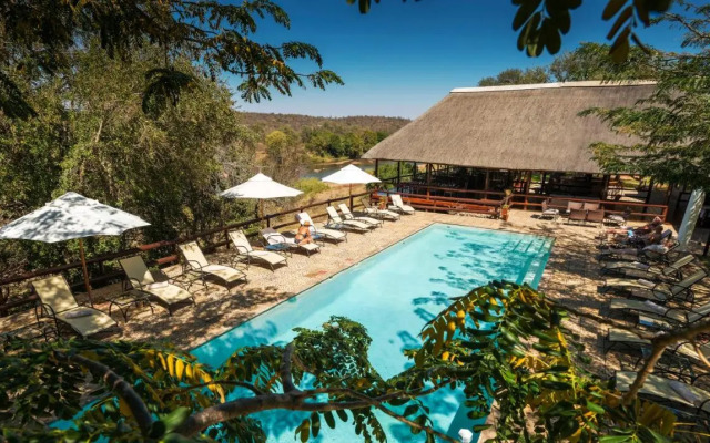 Nyati Safari Lodge