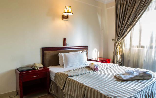 Sunlodge Hotel
