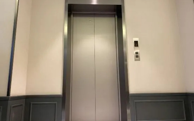 Orange Hotel (Shanghai Jiaotong University, Jiangchuan Road Metro Station)