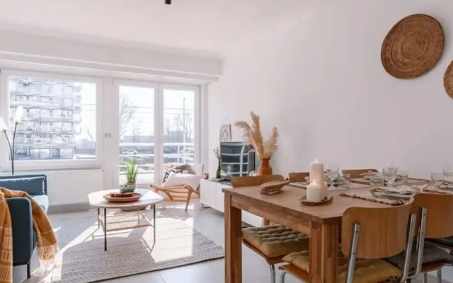 Lovely Sunny Flat Just Near the Beach and the sea