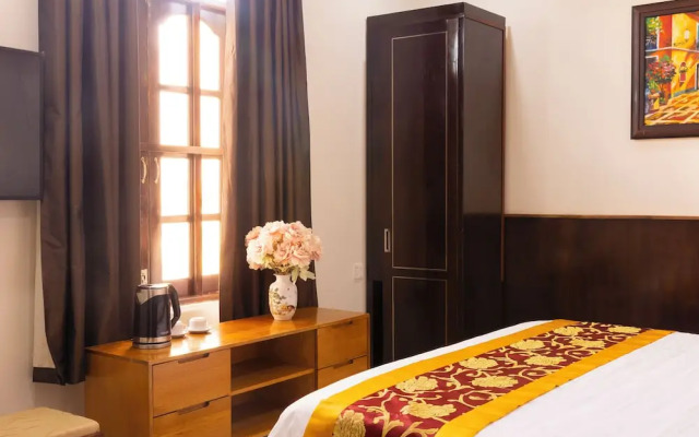 Atana Saigon Boutique Hotel II