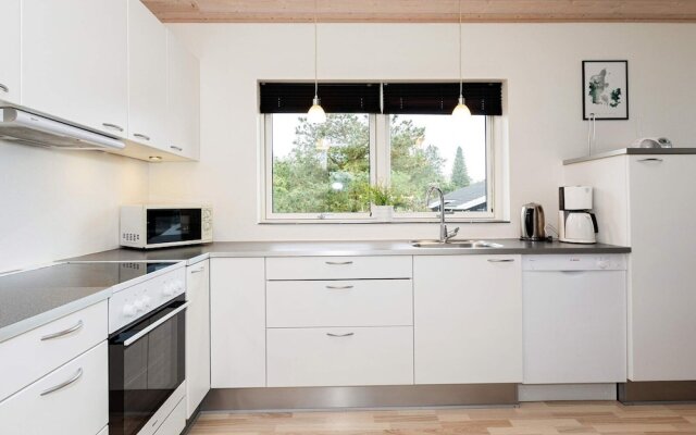 6 Person Holiday Home in Fjerritslev-by Traum