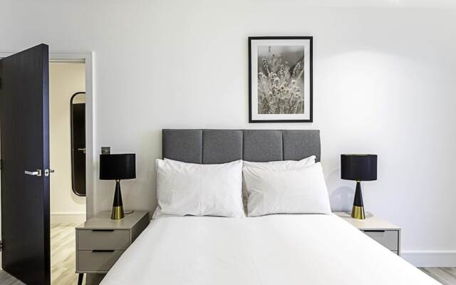 Icon Tower Flat VII