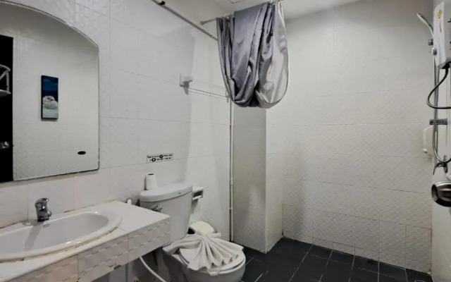 Baan Oui Phuket Guest House