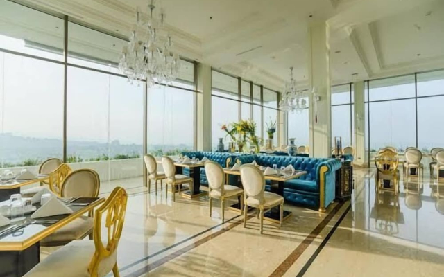 Best Deal Studio Room At Art Deco Apartment