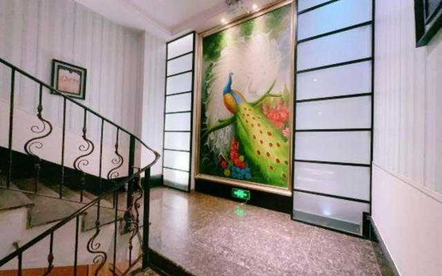 Fengyu Fashion Hotel (Gongyi Songling Park Yonghouling Cultural Heritage Park Branch)