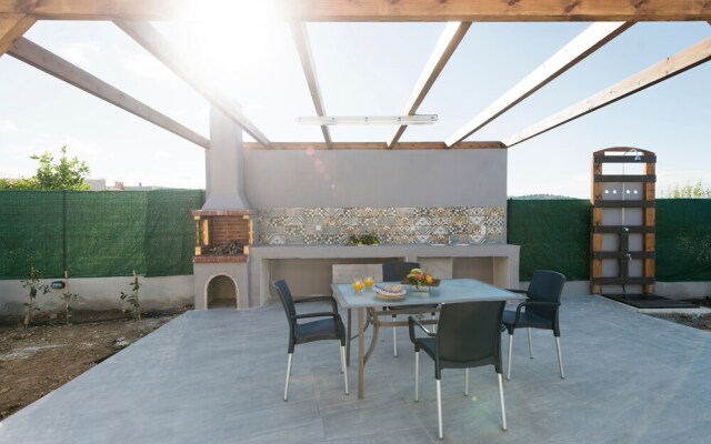 Arhontia Villa by LeaderStay