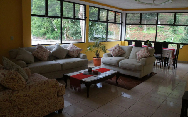 Hotel y Restaurante Eco Chibulbut