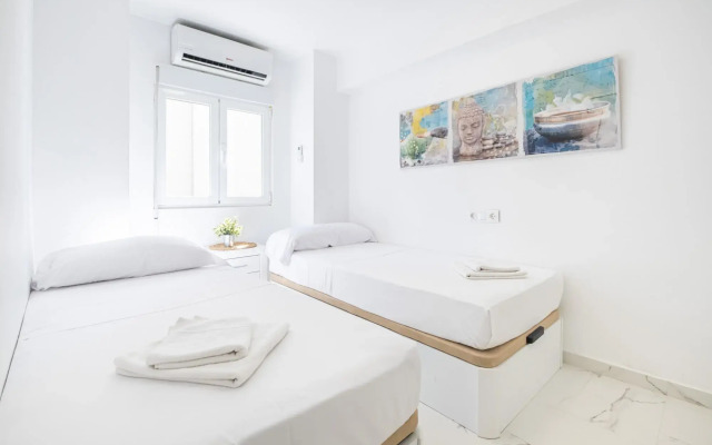 Torre Yago Deluxe 1-2 Levante Beach