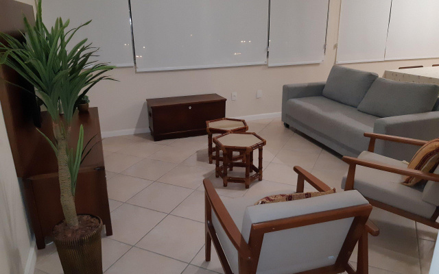 Charmoso Apartamento A 1 Quadra Da Praia