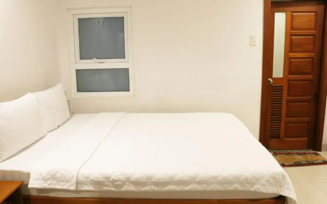 Nang Bien Hotel