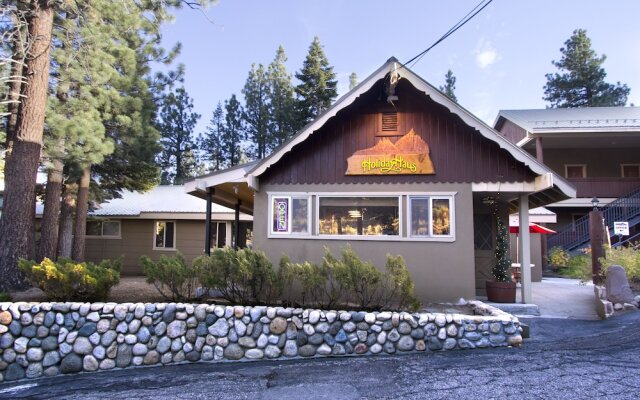 Holiday Haus Motel