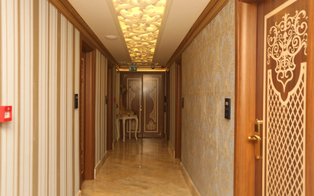 Laleli Blue Marmaray Hotel