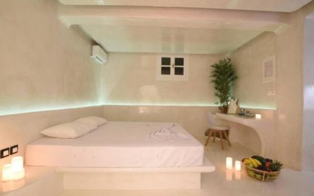 Unique Mykonos 52m Luxury Apartment Sea side Ornos