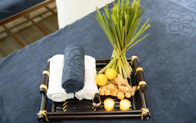 Sharon Apartment and Spa