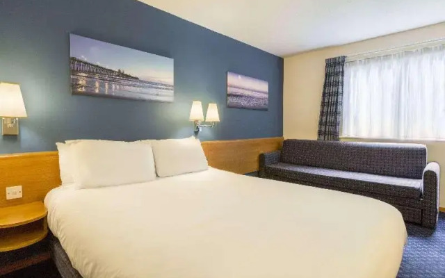 Days Inn Magor