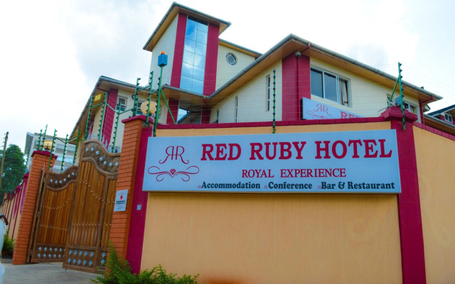 Red Ruby Hotel