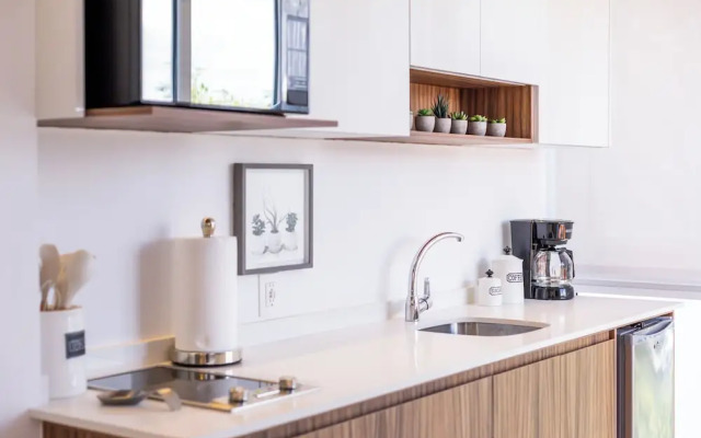 Altamar Canal View Condos