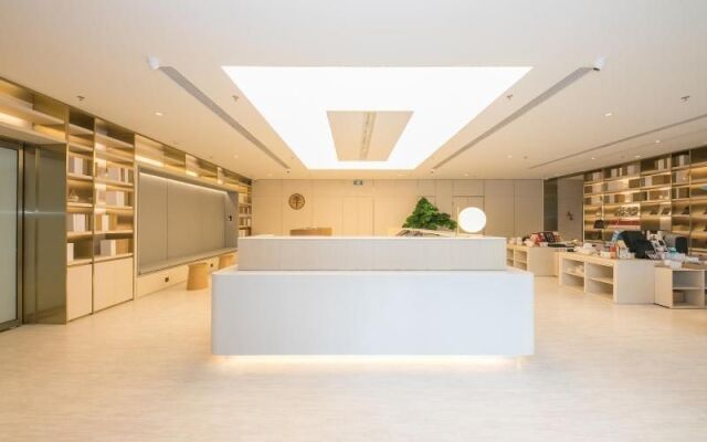 Ji Hotel (Beijing Changyang Subway Station)