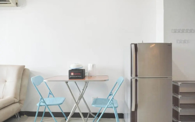 Simply Modern 1Br At Sky Terrace Apartment