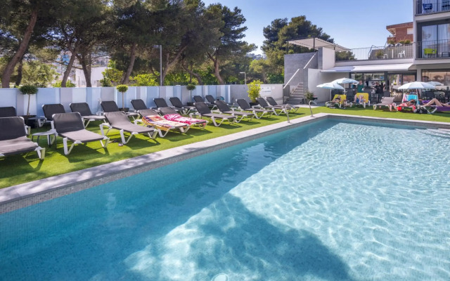 Hotel GHT Sa Riera