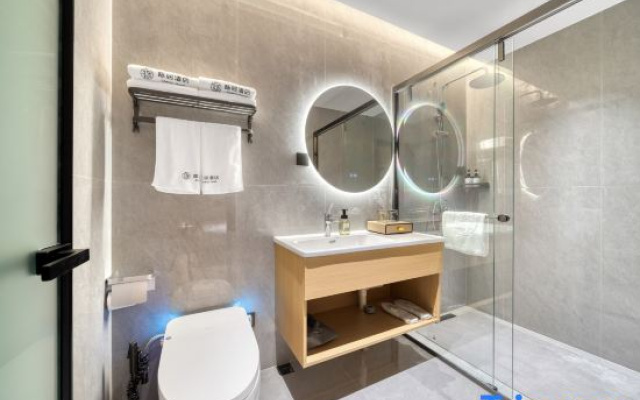 Taizhou Chenju Hotel