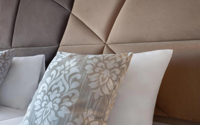 Plaza Regency Hotels