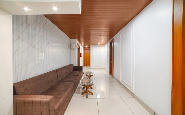 Fabhotel Eminent