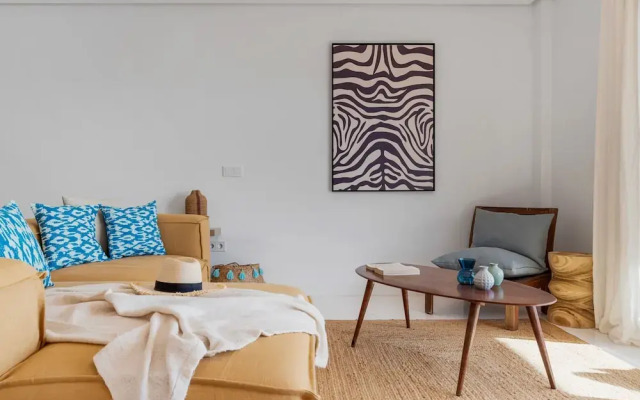 Panoramic Flat in Casares M56