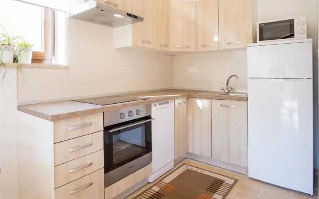 Beautiful Home in Sveti Vid With Wifi and 2 Bedrooms