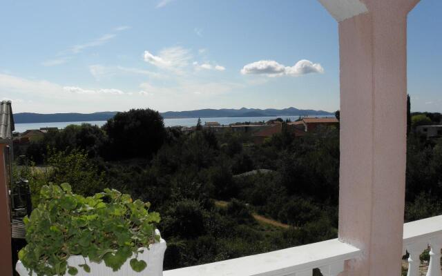 Apartment Pool - swimming pool and grill A3 Bibinje, Zadar riviera