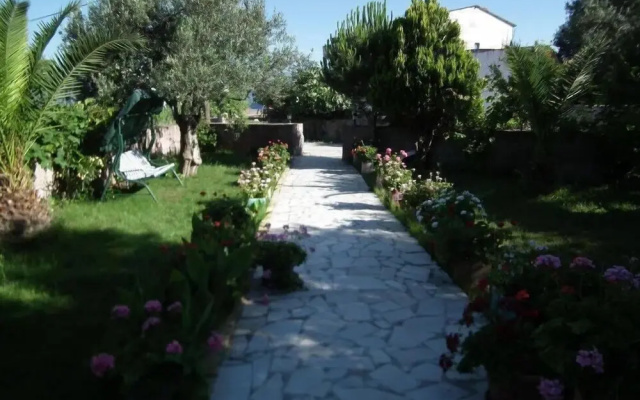 Assos Elia Motel