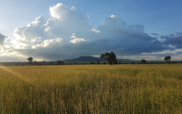 Swara Acacia Lodge