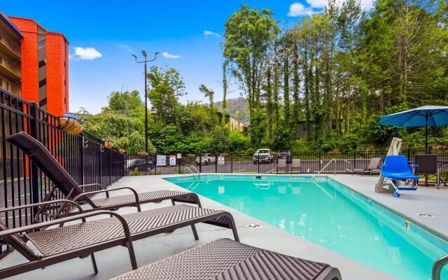 SureStay Plus Hotel by Best Western Gatlinburg