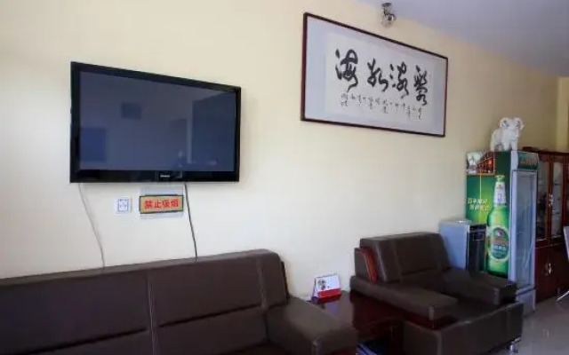 Longkou Junyue Hotel