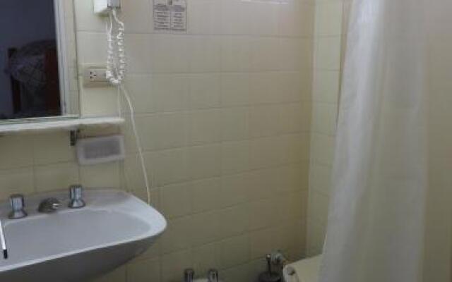 Hotel Tiburones Club