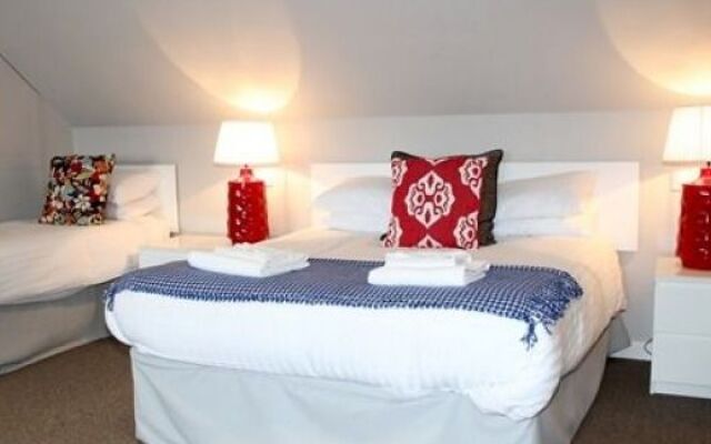 The Townhouse Hotel