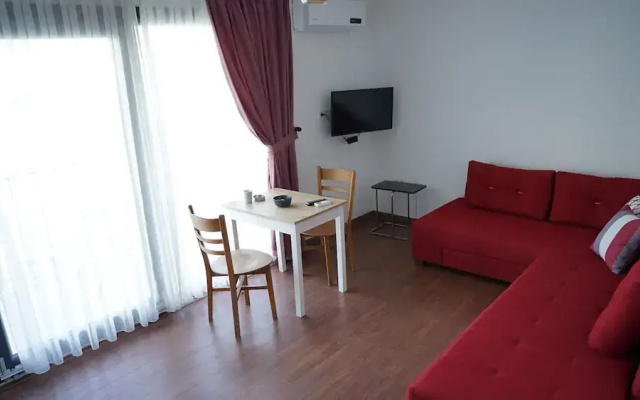 Karyada Hotel