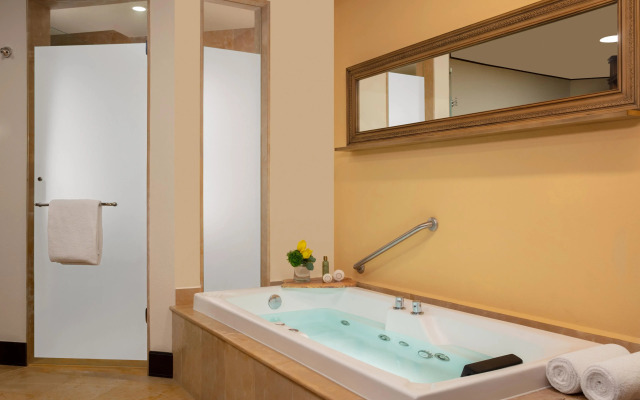 Dreams Riviera Cancun Resort & Spa - All Inclusive