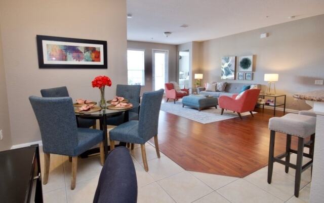 Lake View Joy 2 Bedroom Condo