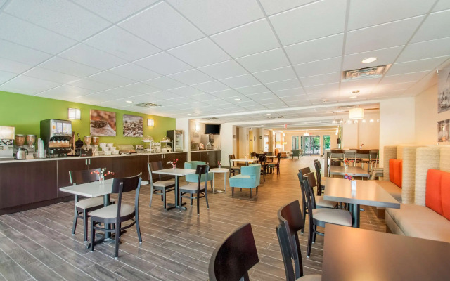 Sleep Inn And Suites