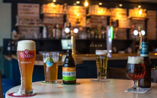 Hotel Café Restaurant t Raedhûs